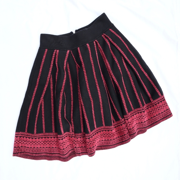 Maje Jacquard Pleated Mini Skirt - Picture 4 of 10